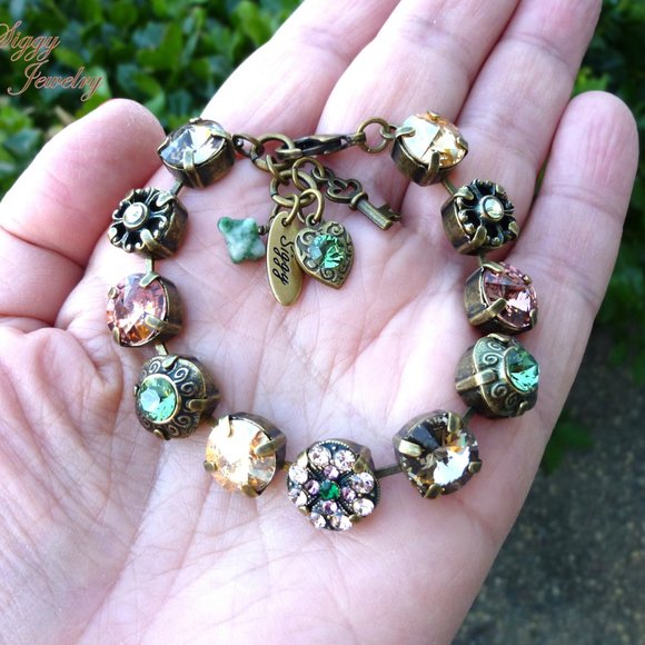 Swarovski® Parisian Garden Victorian Bracelet - Picture 8 of 8